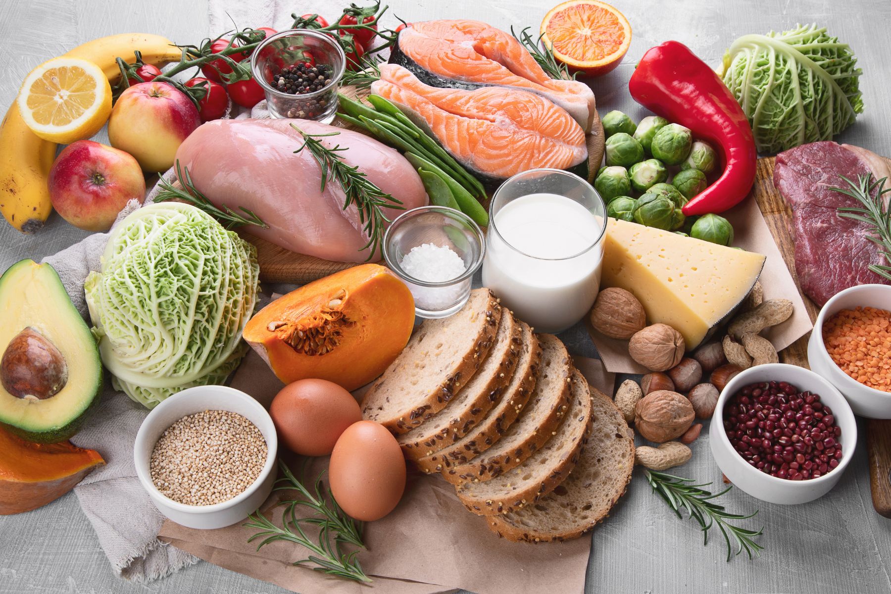 What Should You Eat While Breastfeeding?