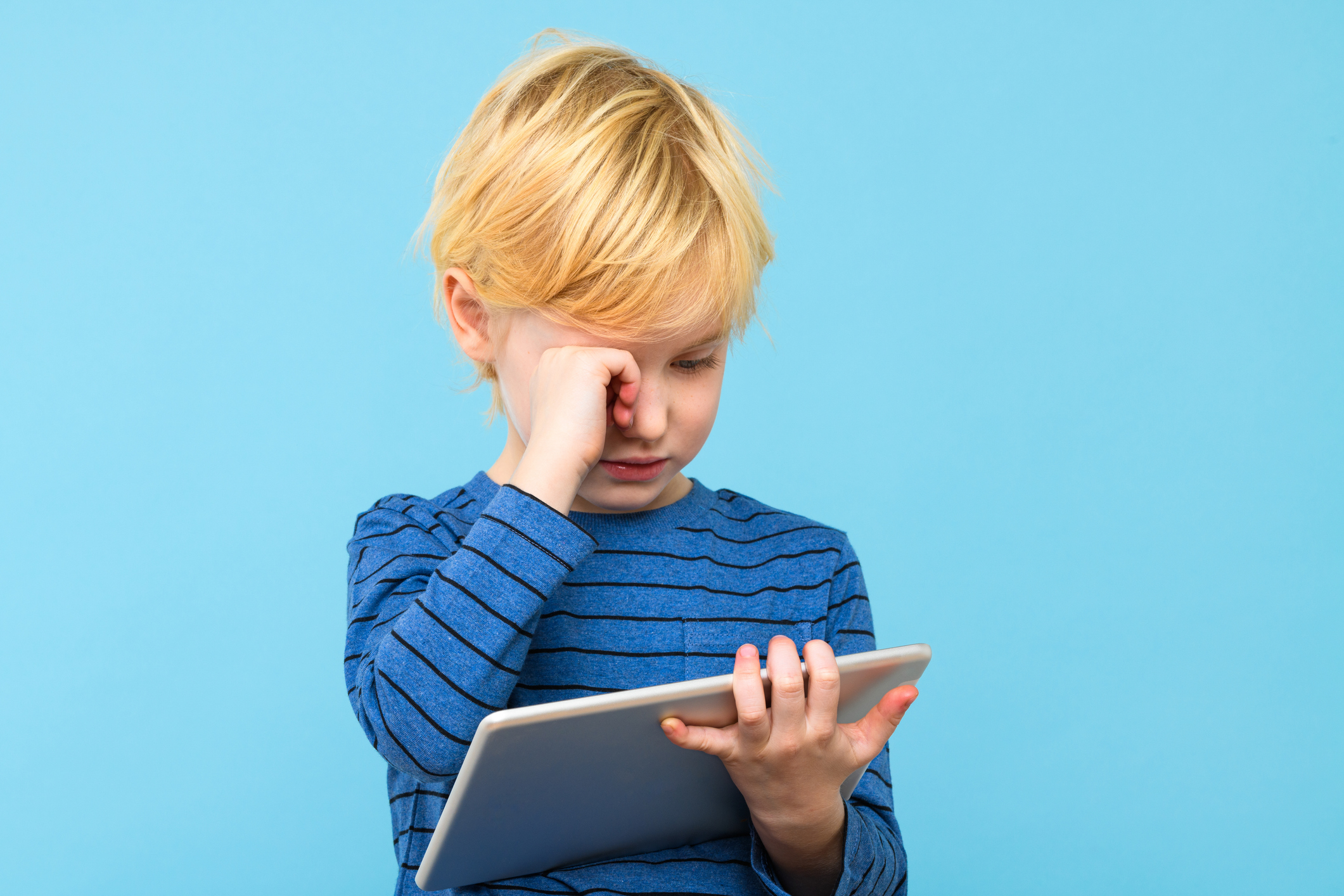 ASK THE CPCMG PEDIATRICIAN: Can my child develop eye issues from too much screen time?